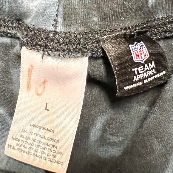 NFL Tampa Bay Buccaneers Concepts Sport Black Burst Tie Dye 7/8 Leggings size L - Picture 6 of 6